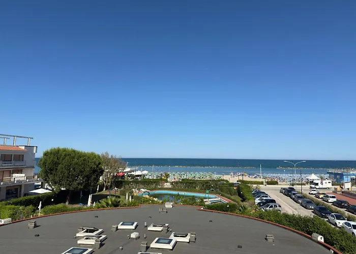 228 * Villa Rosa Di Martinsicuro