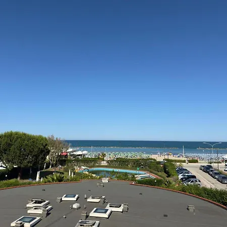 228 * Villa Rosa Di Martinsicuro